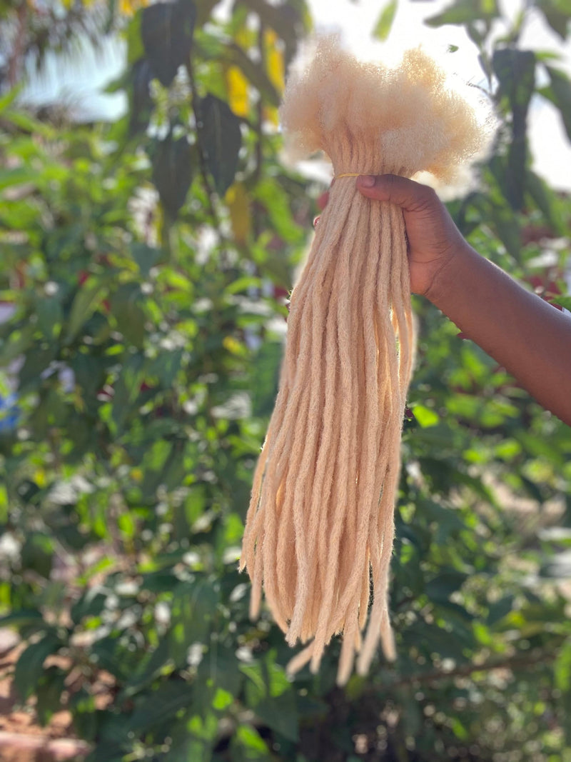 Blonde (613) dreadlocks extensions. hand made. 10 locs per bundle